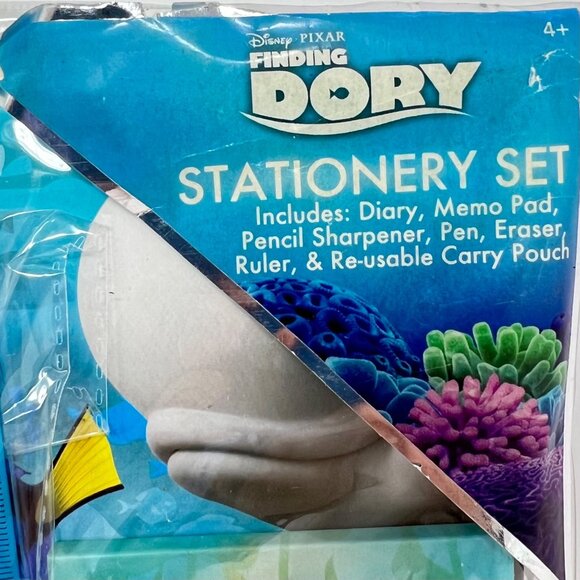 Disney Finding Dory Stationary Set & 2 Pencil Pouches Gift Bundle 2016 - 3 Pcs - Picture 6 of 16